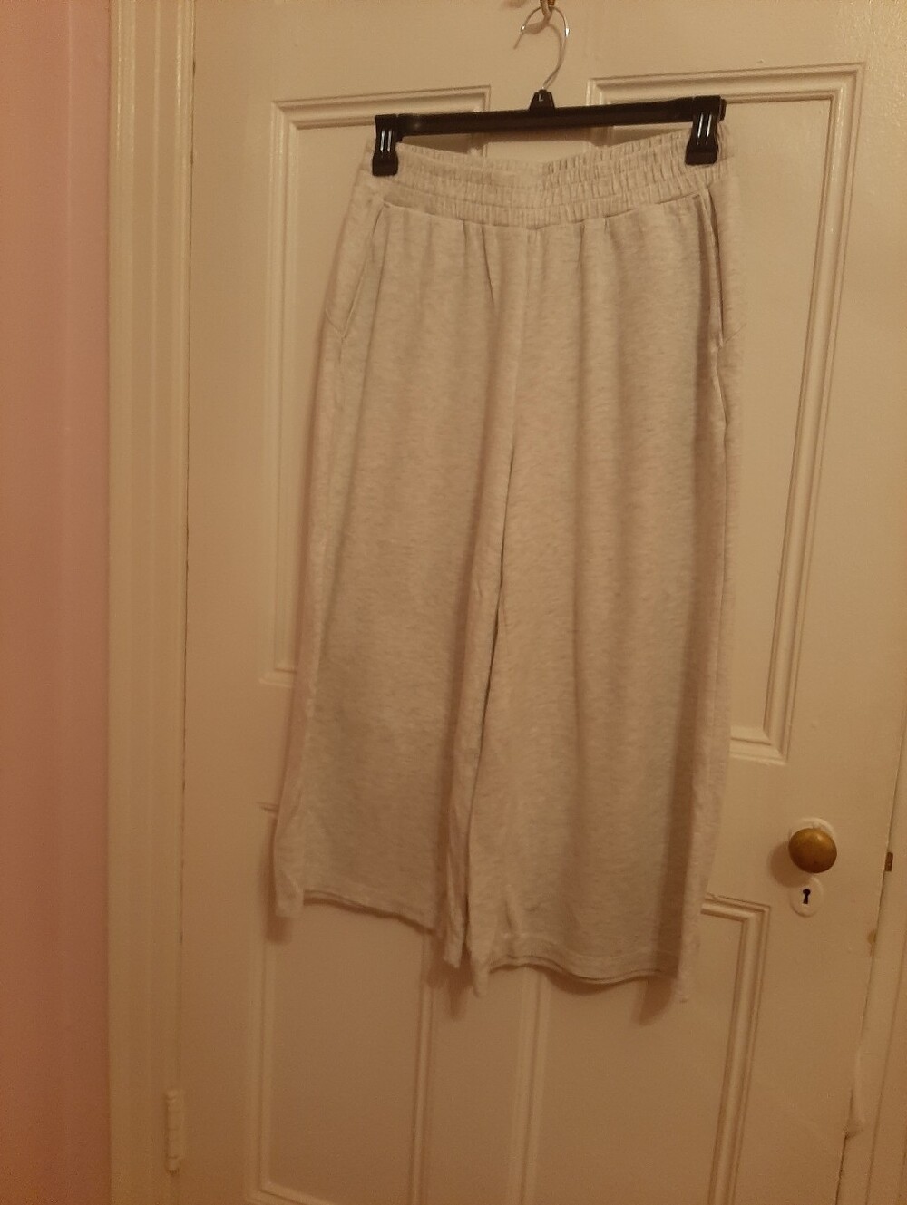 Danskin Luxe Cropped Gaucho Pants - Picture 3 of 4